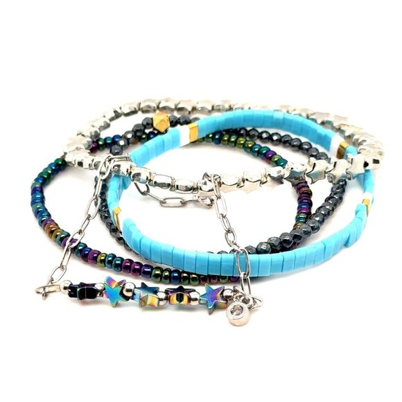 Lot of Beaded/Star Stretch Bracelets - Picture 1 of 8